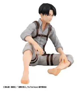 Eren Yeager & Squad Captain Levi, vista 18